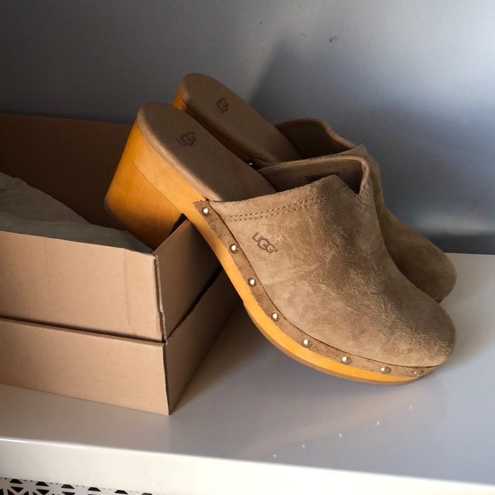 Ugg great clogs - never worn with box